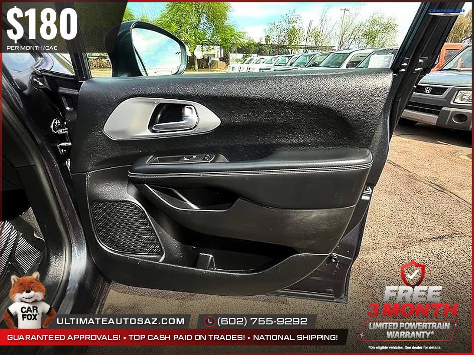 Used 2019 Chrysler Pacifica Touring-L w/ Advanced Safetytec Group FWD image 41