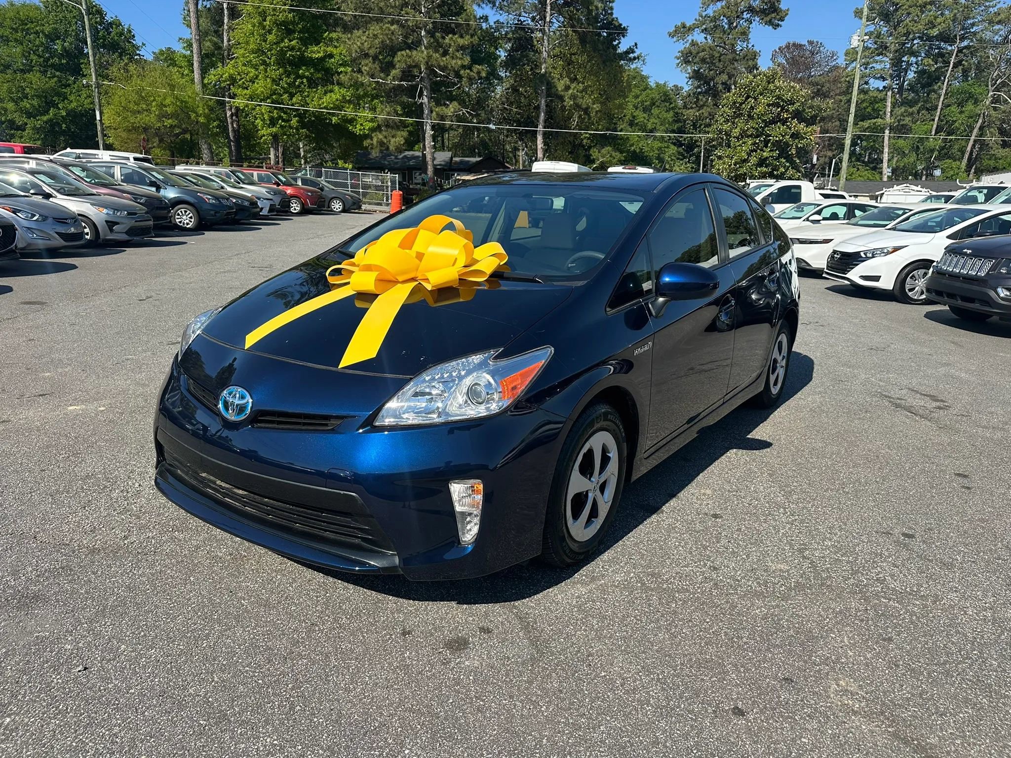 Used 2015 Toyota Prius Three FWD image 2