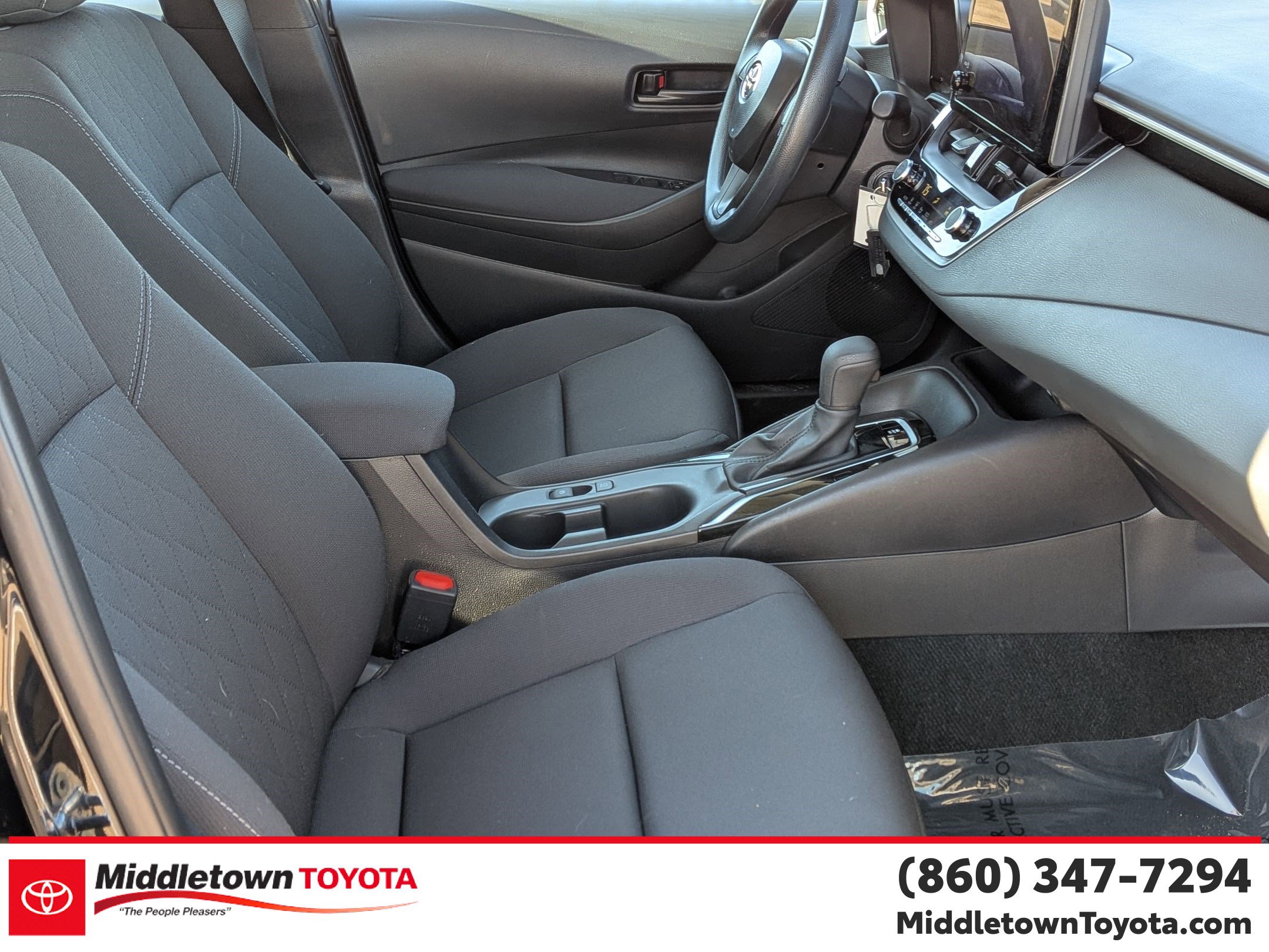 Certified 2025 Toyota Corolla LE image 36