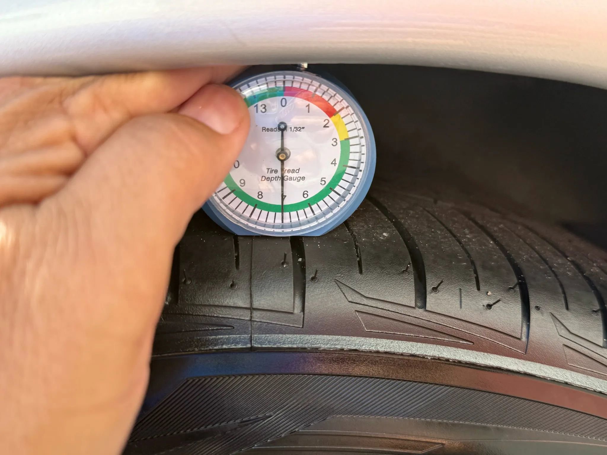 Used 1998 Chevrolet Corvette Convertible w/ Memory Pkg image 29