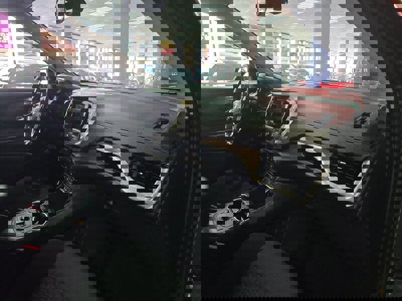 Used 2020 GMC Terrain SLE image 13