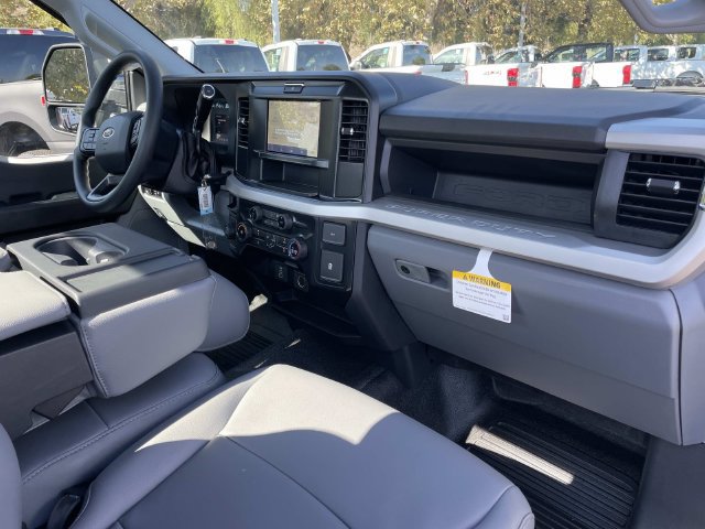 New 2026 Ford F350 XL RWD image 32