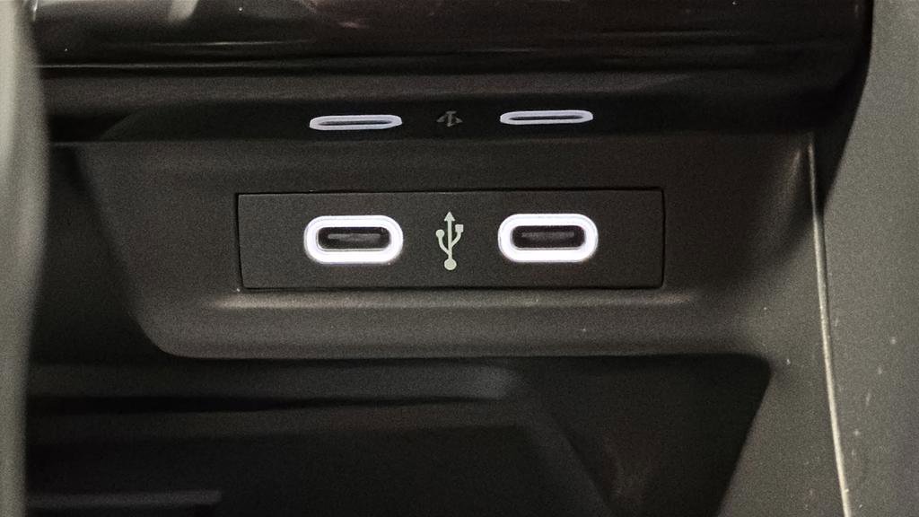 Used 2025 Volkswagen Jetta SE image 20