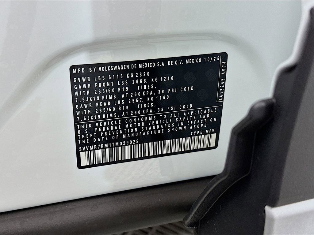 New 2026 Volkswagen Tiguan SE image 9