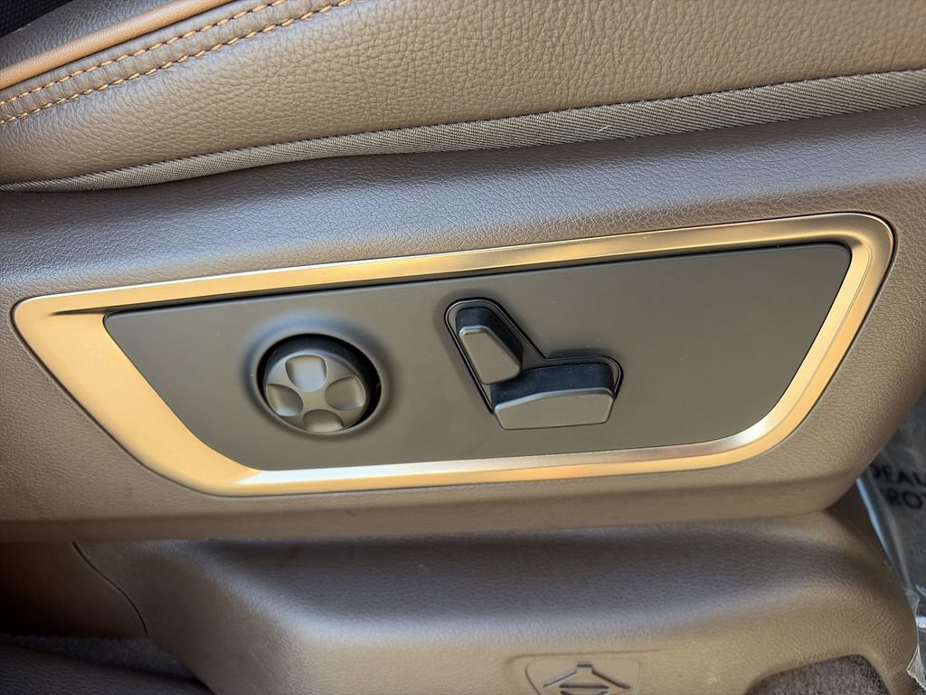 Used 2025 RAM 1500 Limited AWD/4WD image 20