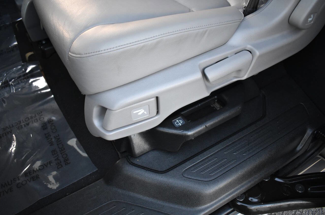 Used 2018 Honda Odyssey Elite image 45