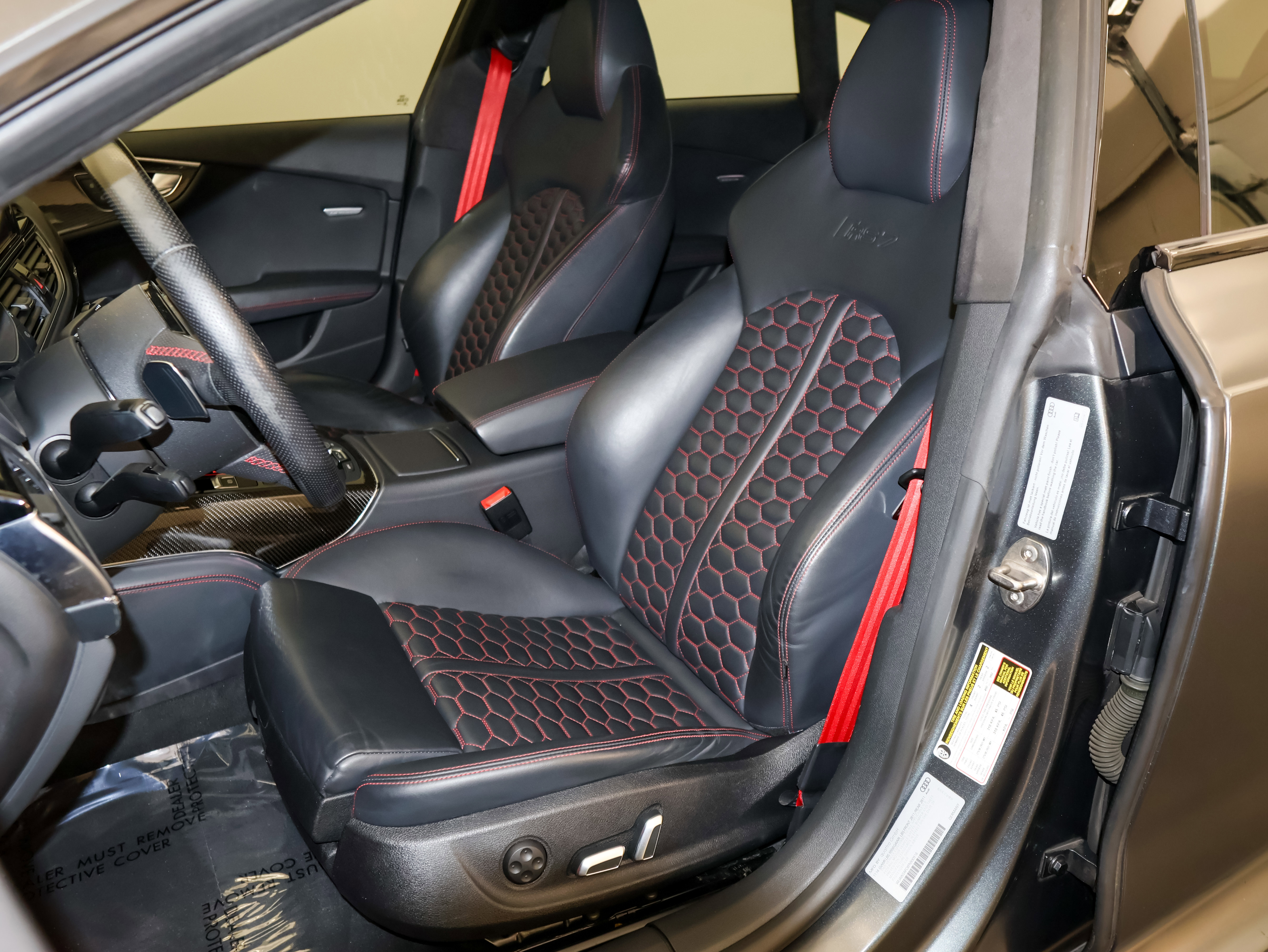 Used 2015 Audi RS 7 Prestige w/ Dynamic Package image 14