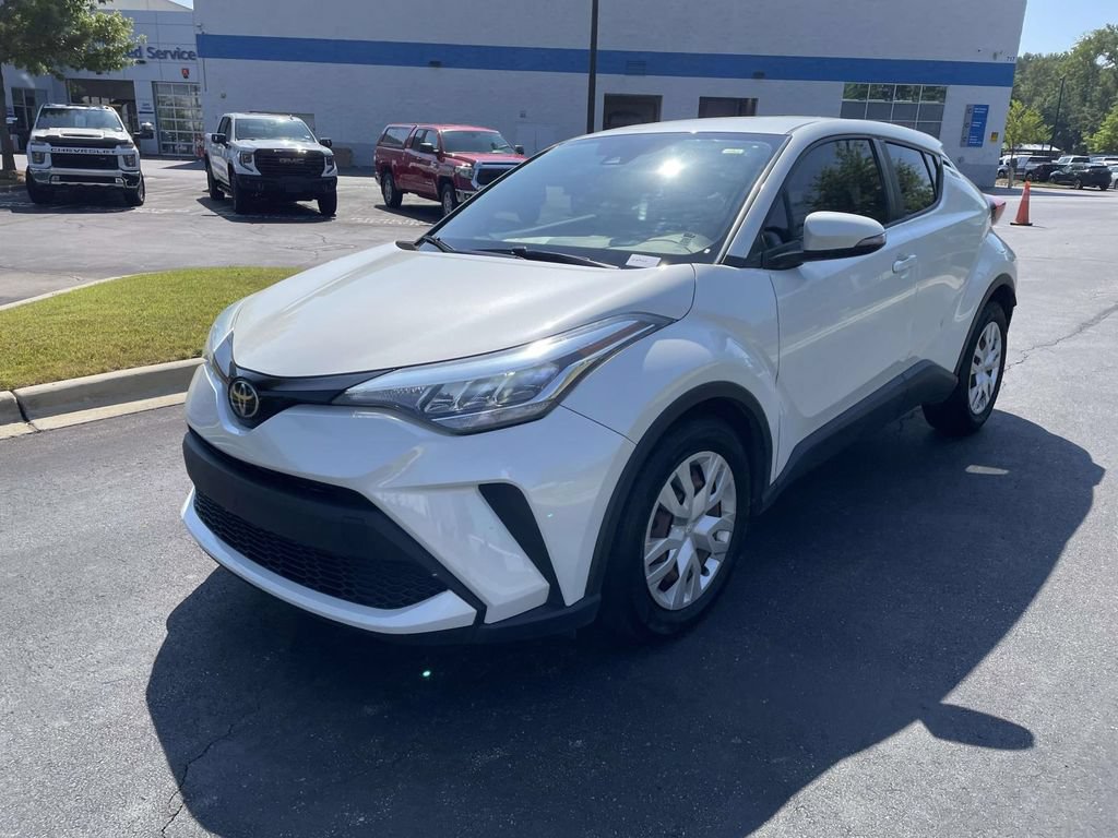 Used 2021 Toyota C-HR LE FWD image 3