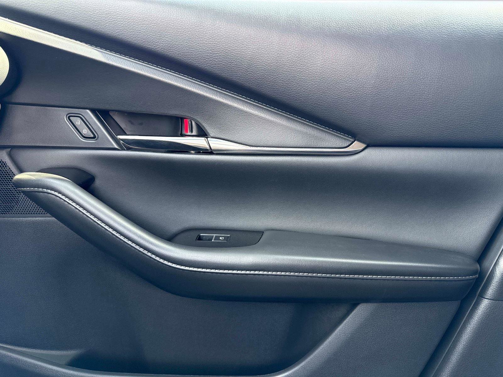 Certified 2025 MAZDA CX-30 AWD 2.5 S w/ Preferred Package image 25