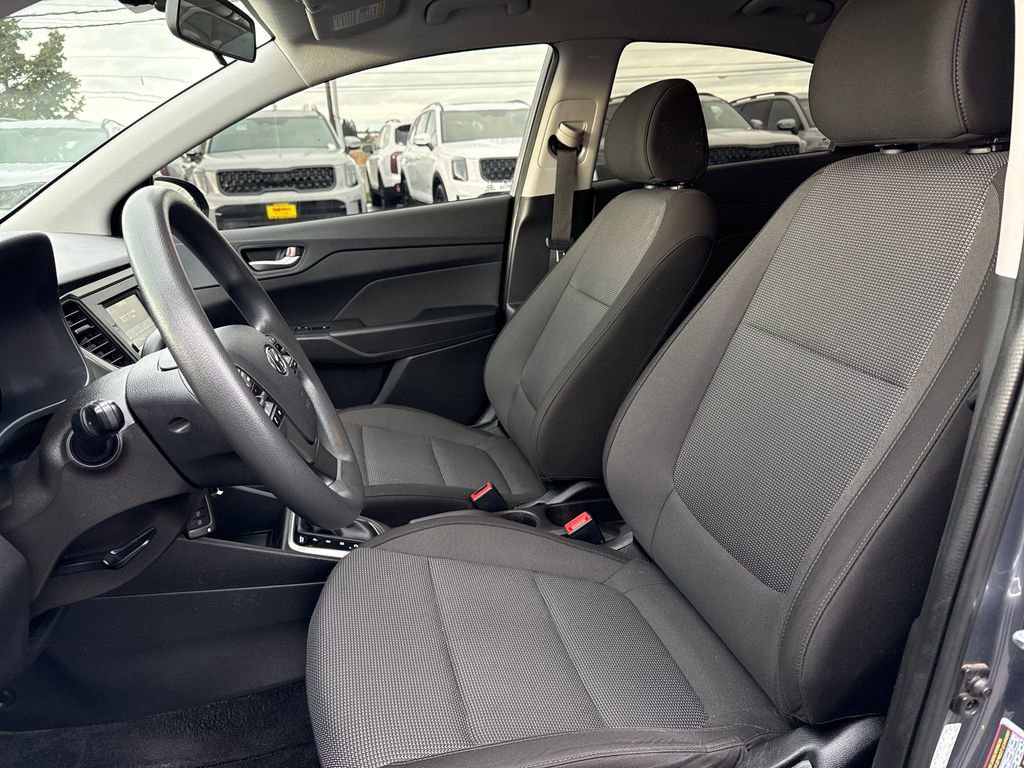 Used 2020 Hyundai Accent SE image 15