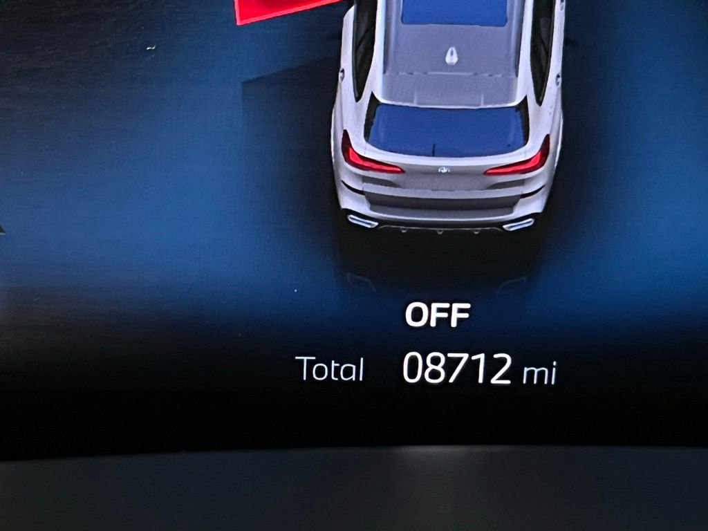 Used 2025 BMW X5 xDrive50e w/ M Sport Package image 14