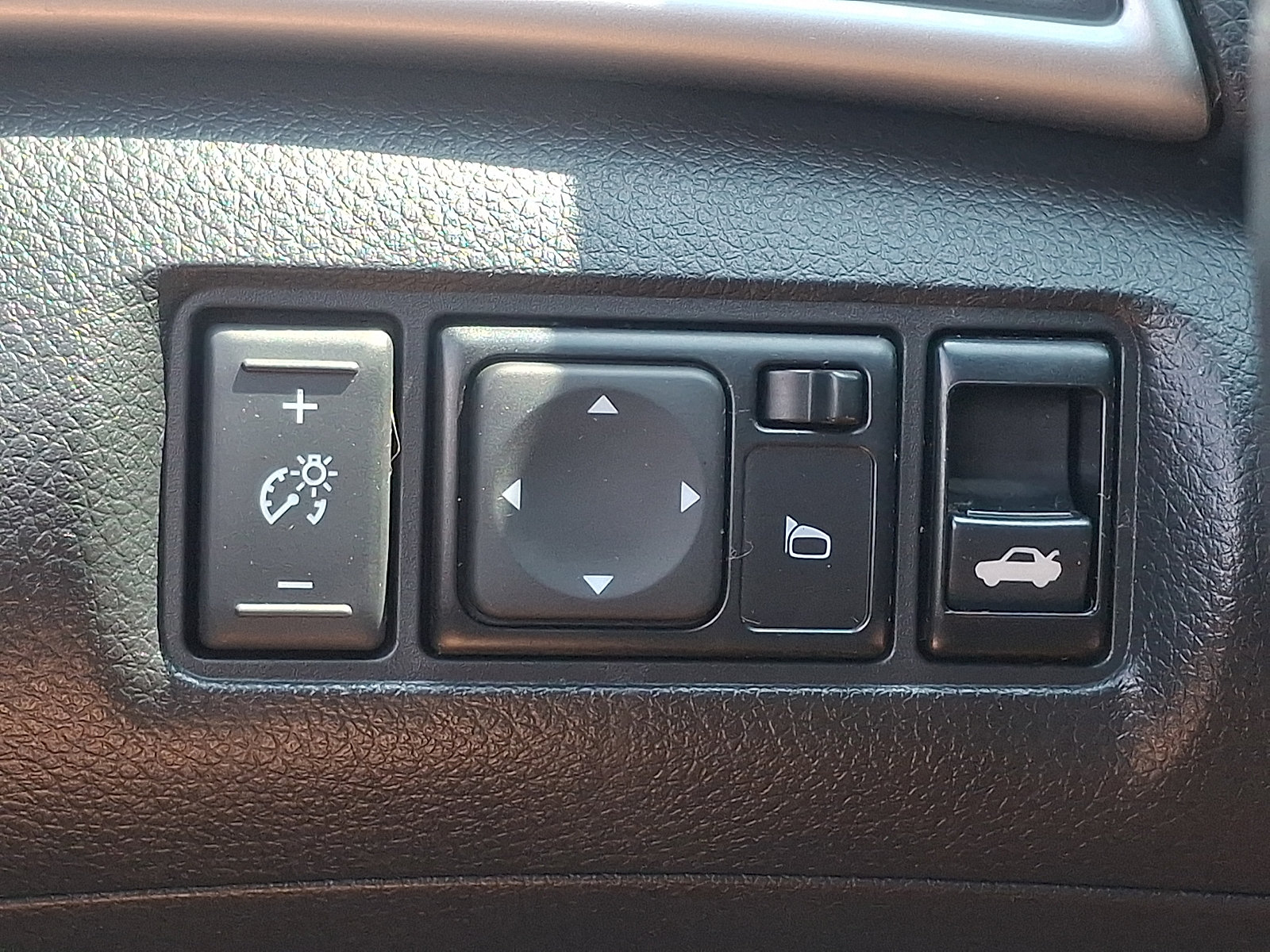 Used 2019 Nissan Sentra SV w/ Special Edition Package FWD image 25