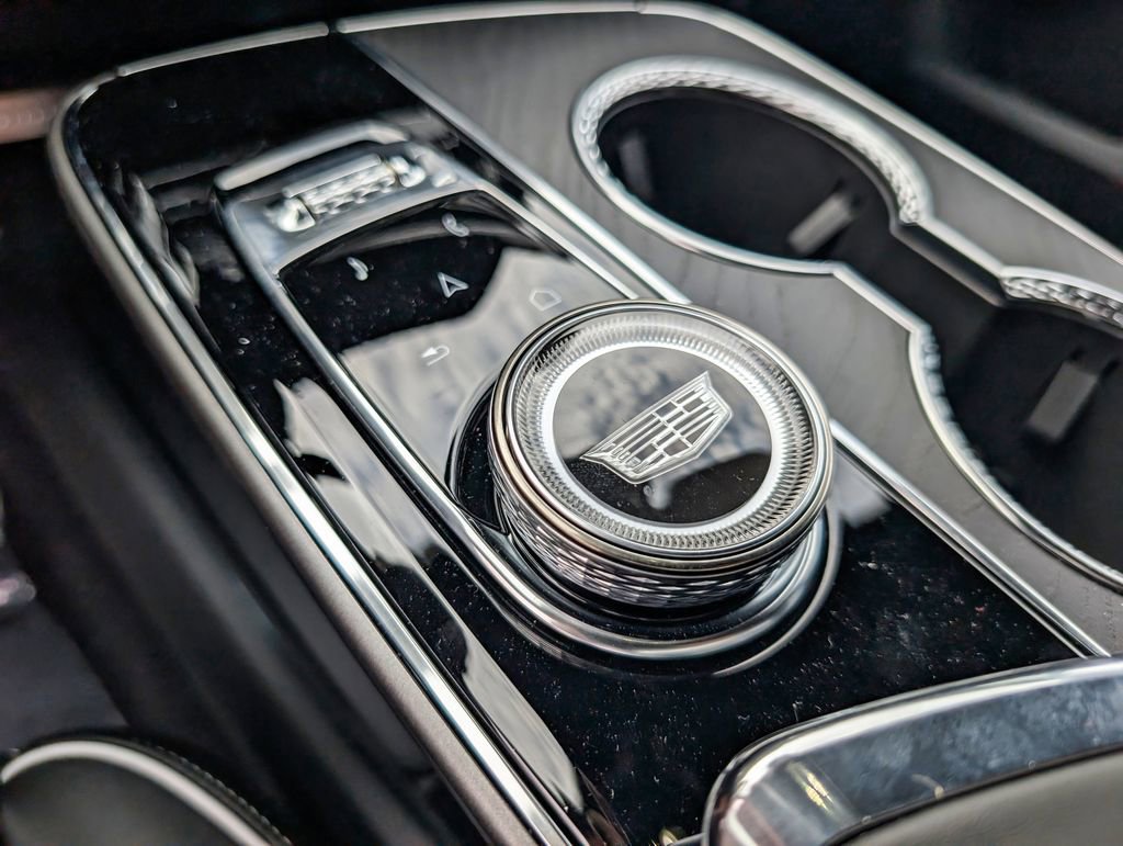 New 2026 Cadillac Lyriq V AWD/4WD image 29