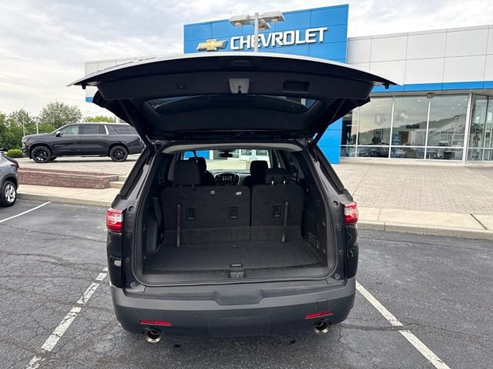 Used 2019 Chevrolet Traverse LT AWD/4WD image 34