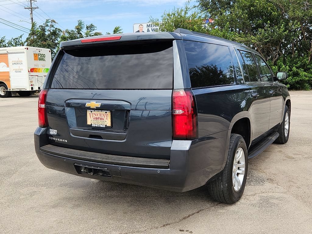 Used 2020 Chevrolet Suburban LT AWD/4WD image 4