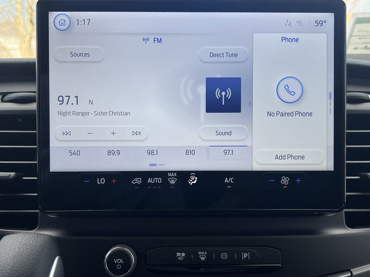 New 2026 Ford Transit 250 148 Medium Roof w/ Load Area Protection Package image 4