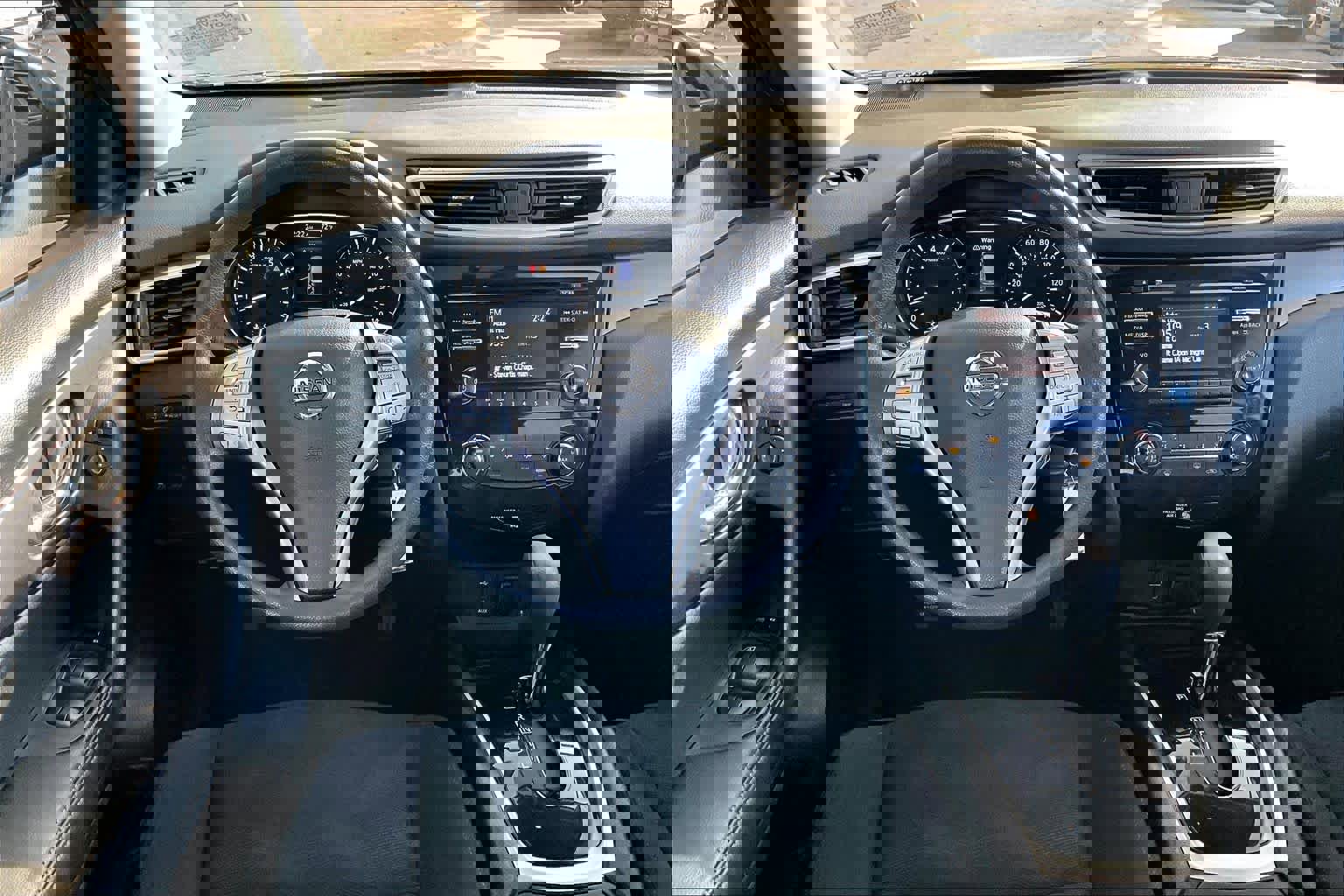 Used 2016 Nissan Rogue S w/ Appearance Package image 5