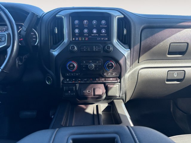 Used 2022 Chevrolet Silverado 2500 LTZ w/ LTZ Premium Package AWD/4WD image 11