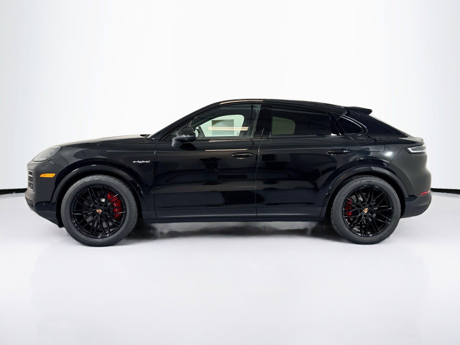 New 2026 Porsche Cayenne S image 2