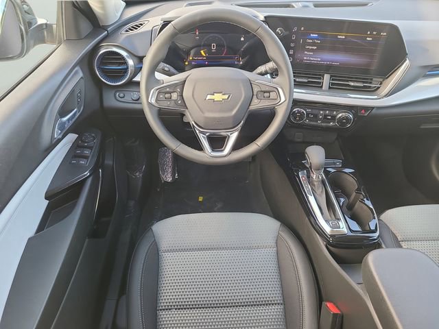 New 2026 Chevrolet Trax LT w/ Driver Confidence Package image 15