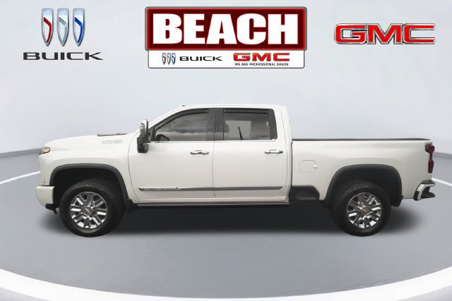 Used 2024 Chevrolet Silverado 2500 High Country w/ Technology Package AWD/4WD image 6