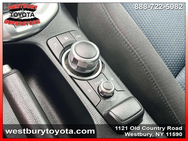 Used 2019 Toyota Yaris LE FWD image 34