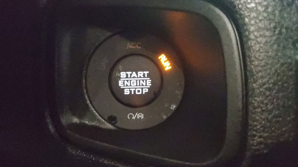 Used 2024 Jeep Gladiator Sport image 26