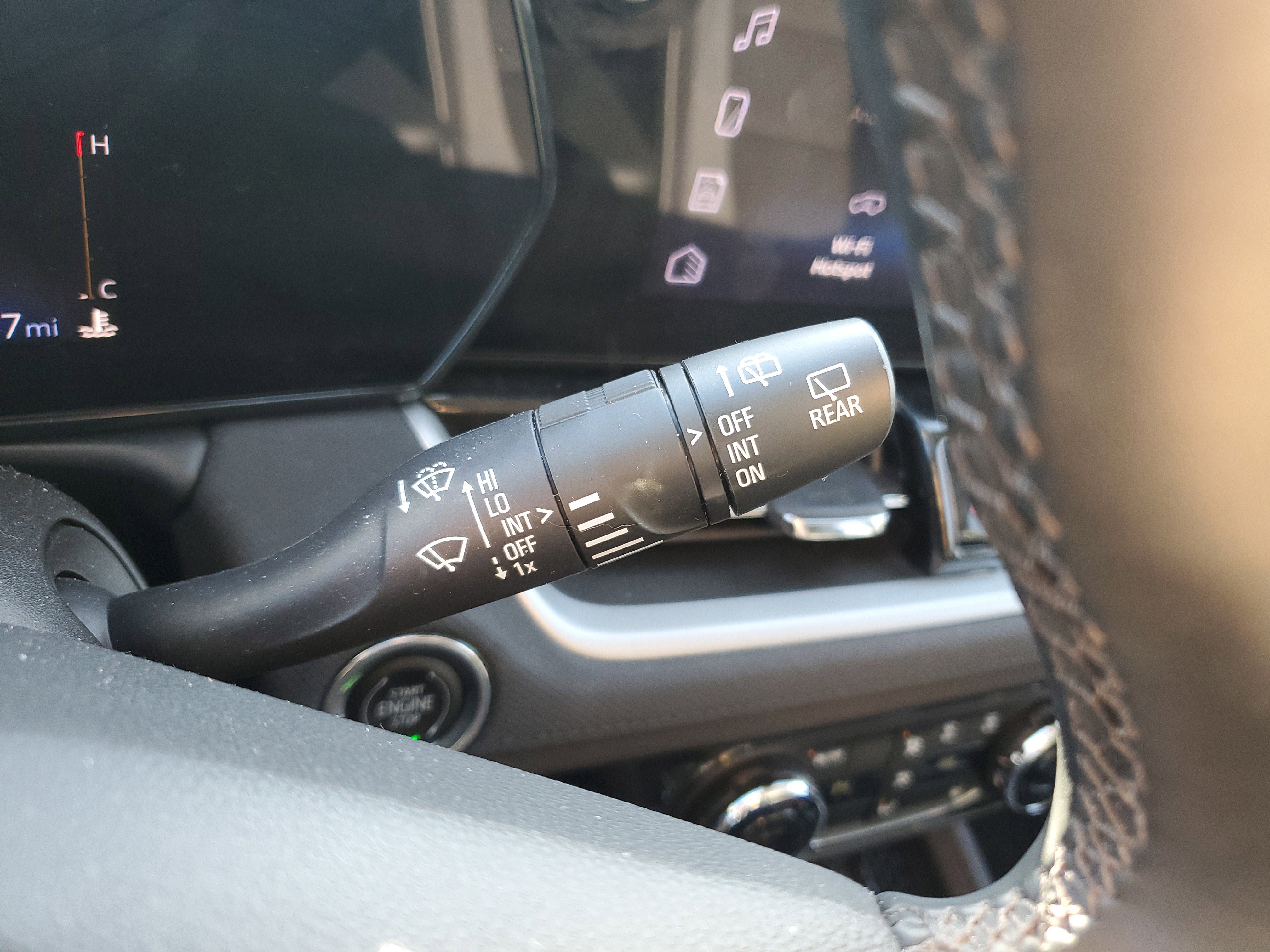 Used 2025 Chevrolet TrailBlazer LT w/ Convenience Package image 16