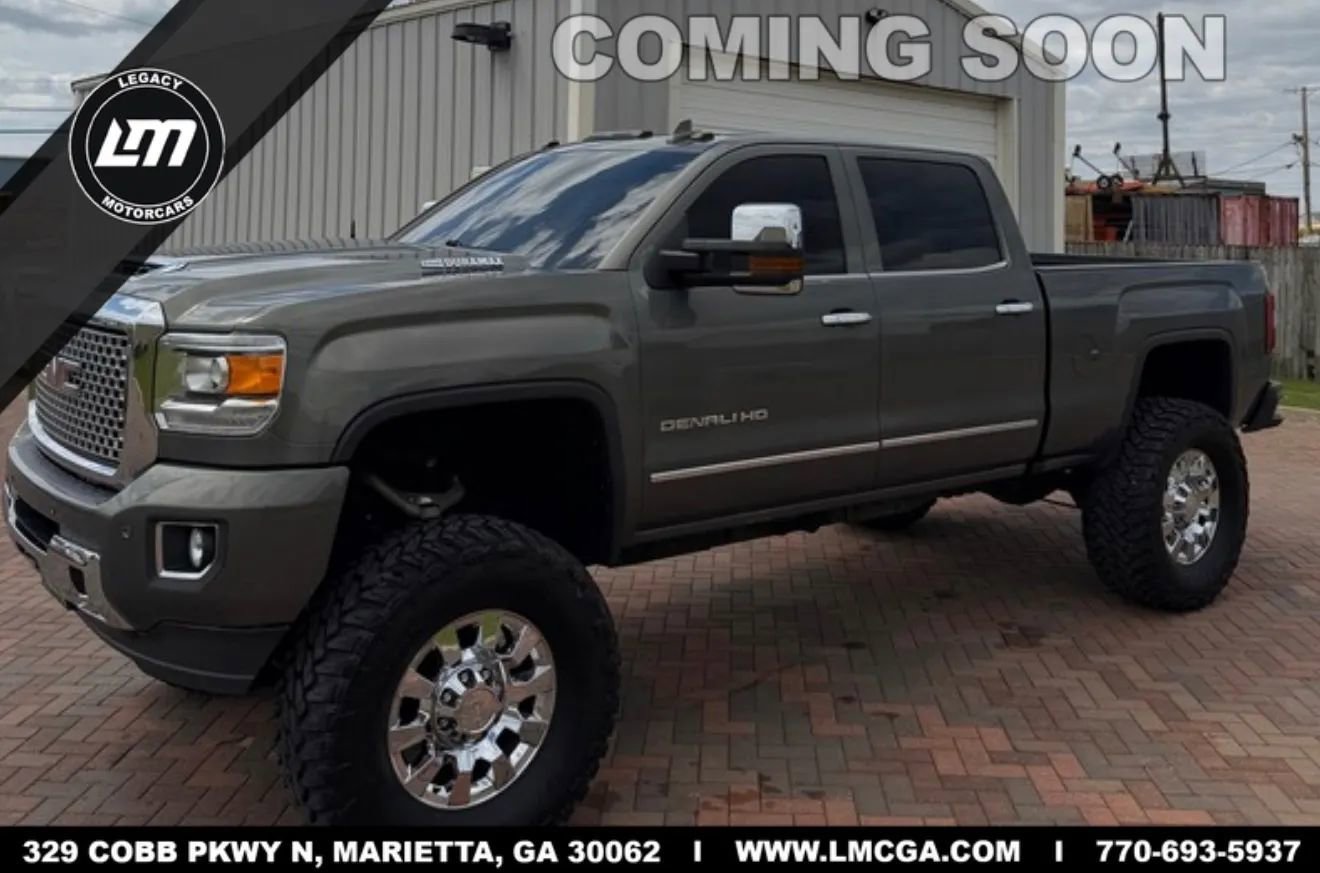 Used 2017 GMC Sierra 2500 Denali w/ Duramax Plus Package