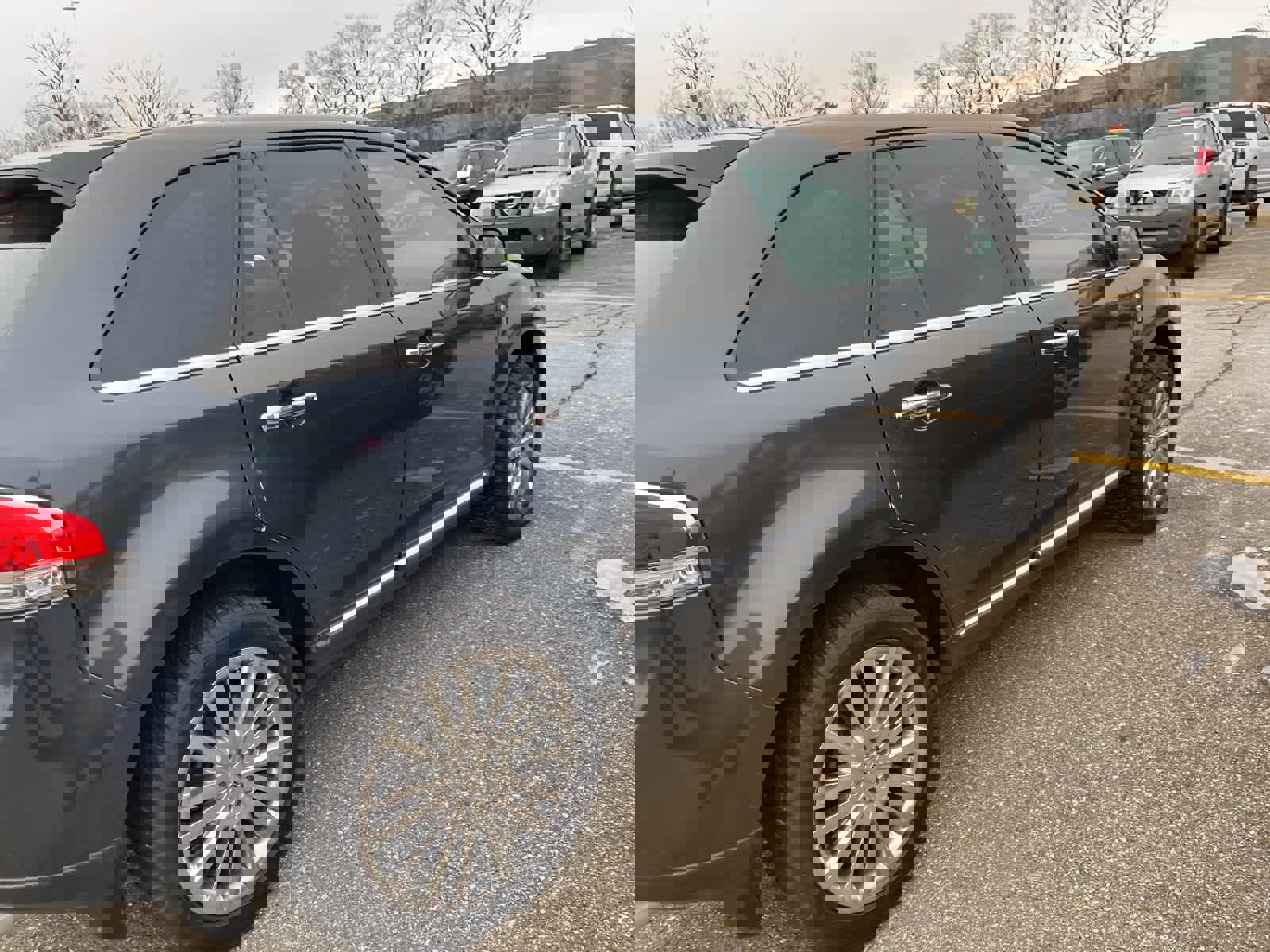 Used 2013 Lincoln MKX AWD image 18