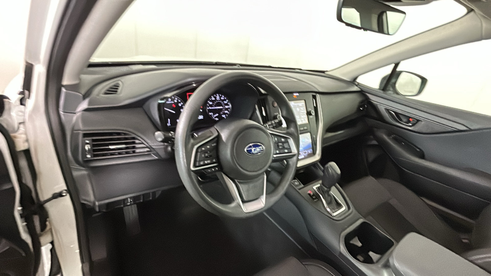 Used 2024 Subaru Outback AWD/4WD image 17