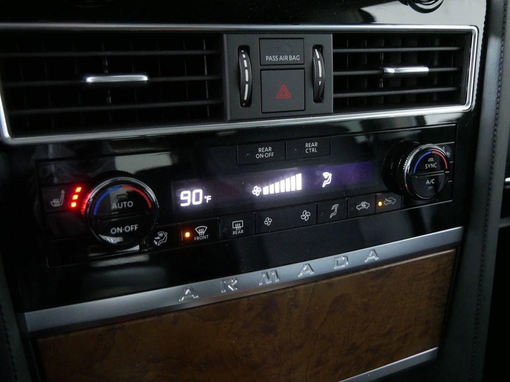 Used 2024 Nissan Armada SL w/ Captain's Chairs Package image 28