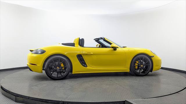 Used 2018 Porsche 718 Boxster RWD image 9