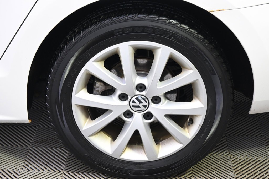 Used 2013 Volkswagen Jetta SE image 18