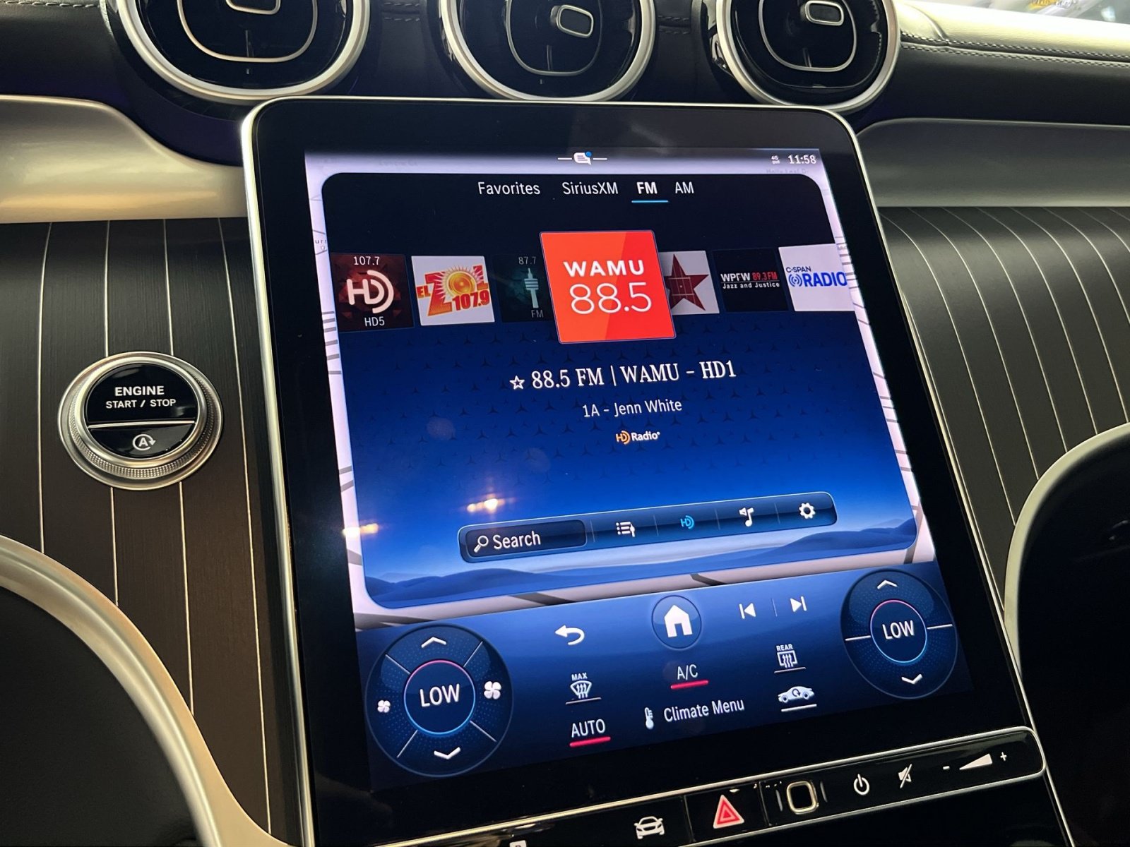 Used 2023 Mercedes-Benz GLC 300 4MATIC image 18