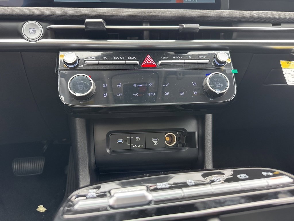 New 2026 Hyundai Tucson Limited image 30