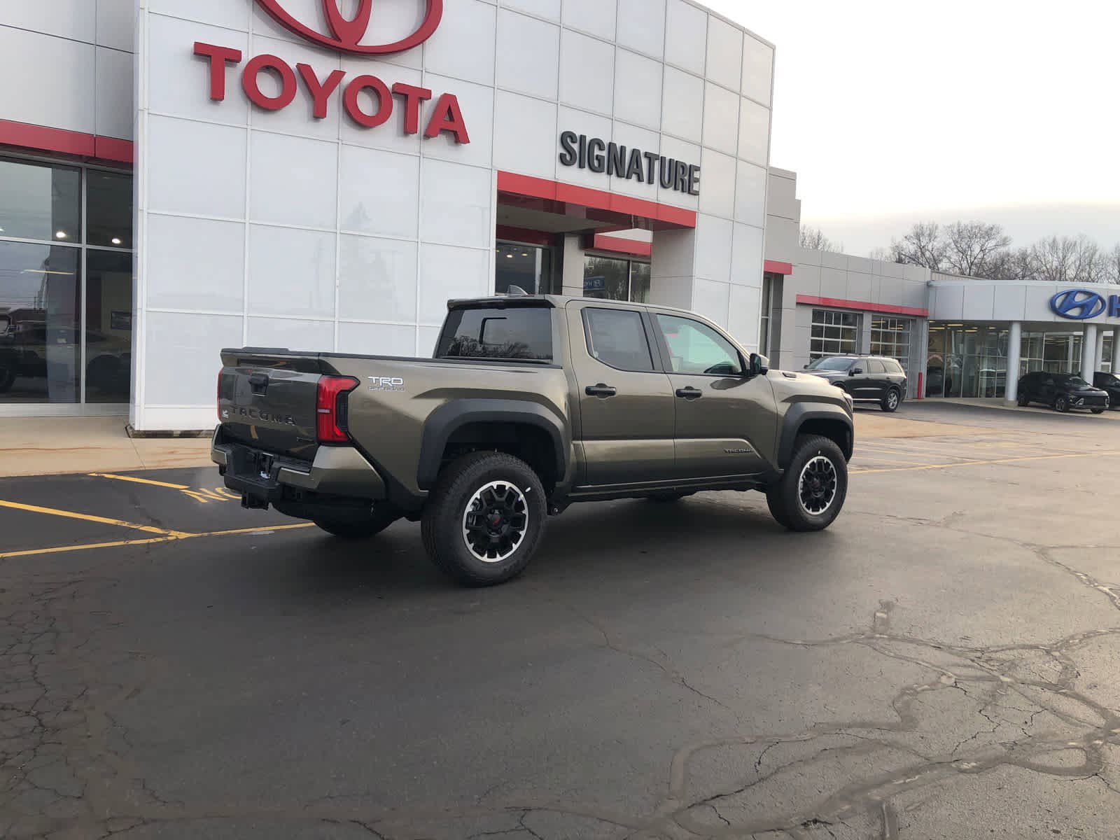 New 2026 Toyota Tacoma TRD Off-Road AWD/4WD video 2
