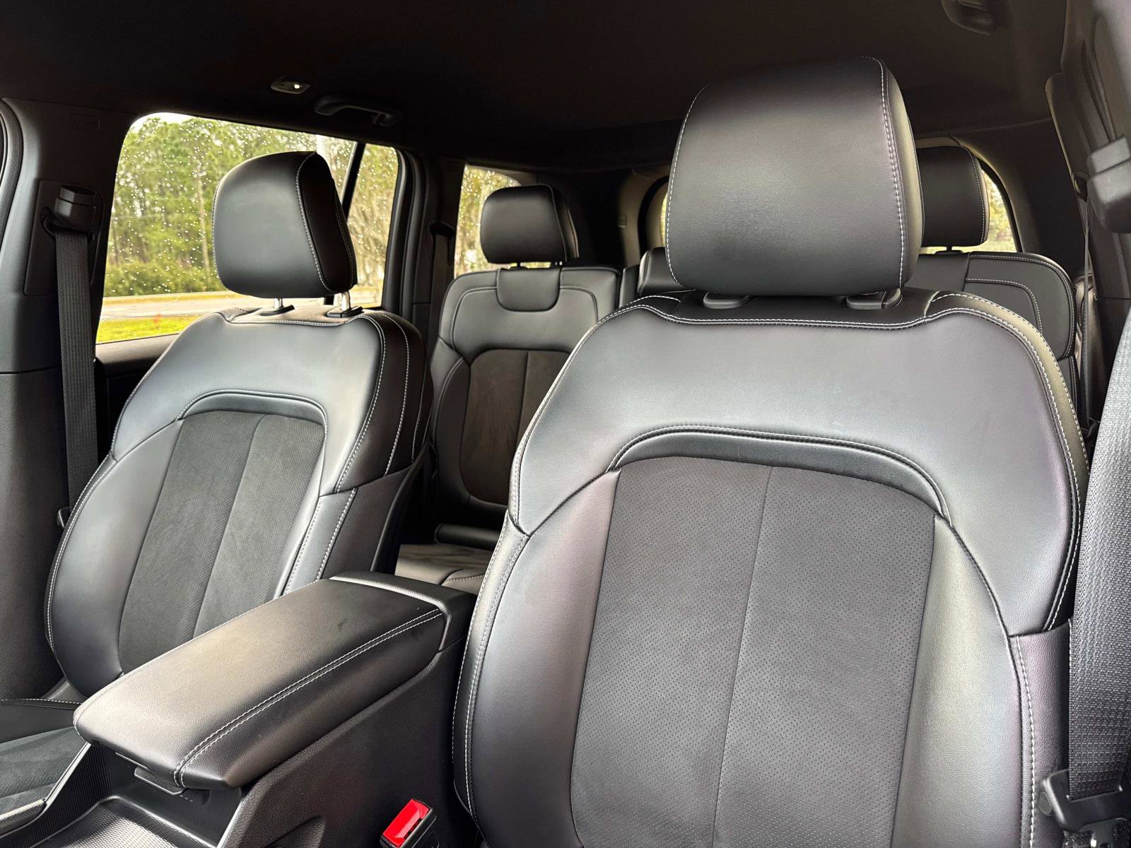 Certified 2025 Jeep Grand Cherokee Altitude image 20