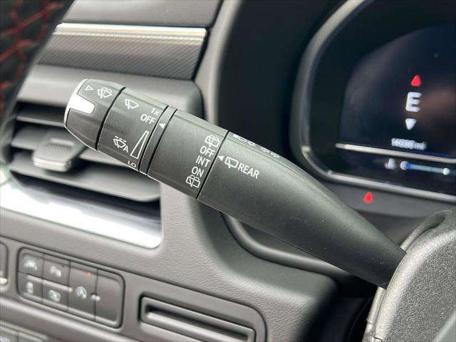 Used 2024 Chevrolet Suburban RST w/ Luxury Package AWD/4WD image 24