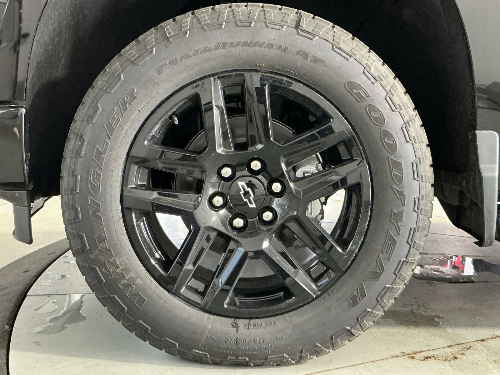 New 2026 Chevrolet Silverado 1500 High Country w/ Midnight Edition image 20