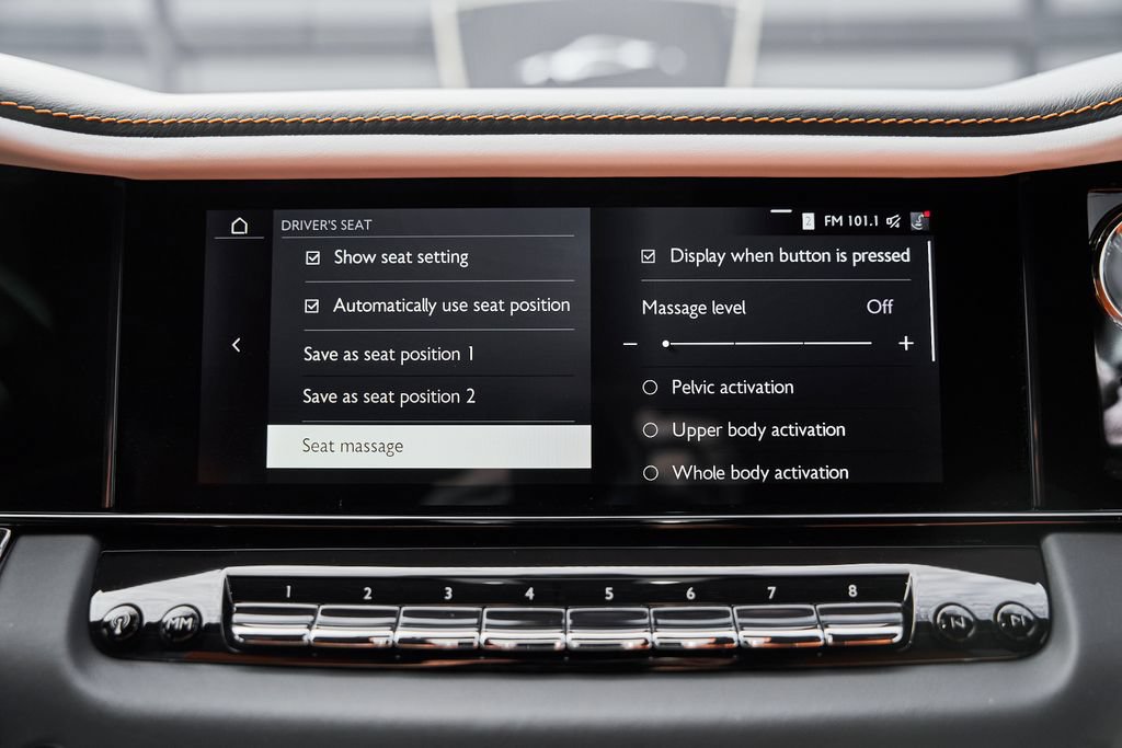 Used 2025 Rolls-Royce Cullinan AWD/4WD image 89