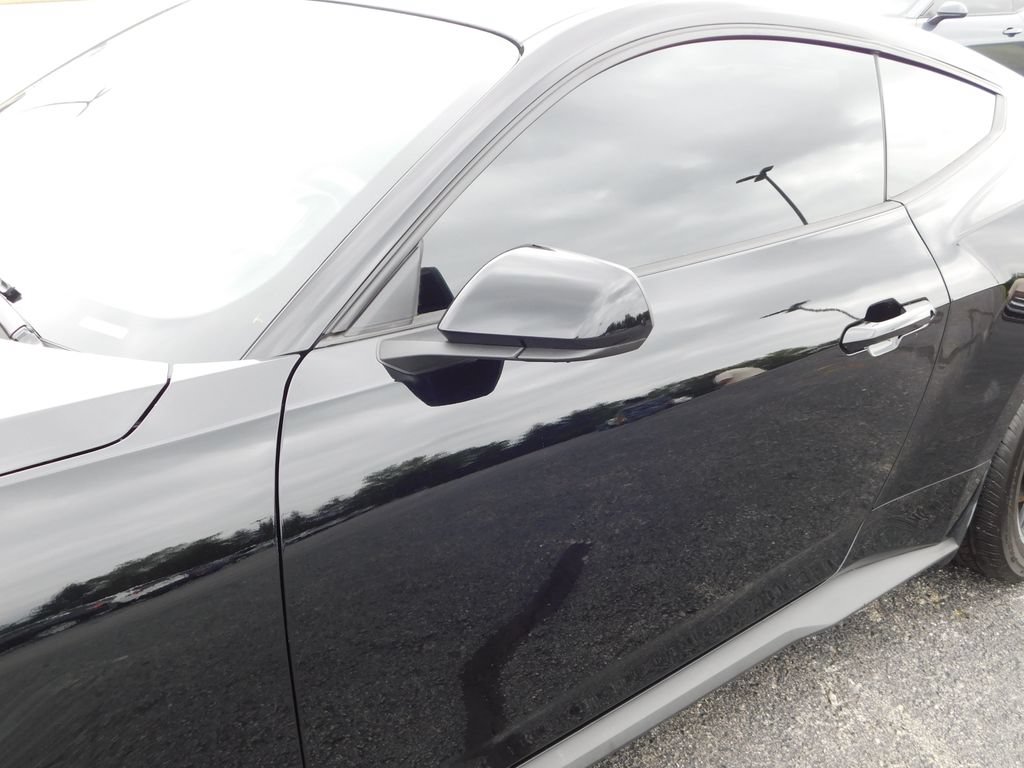 Used 2025 Ford Mustang Coupe RWD image 11