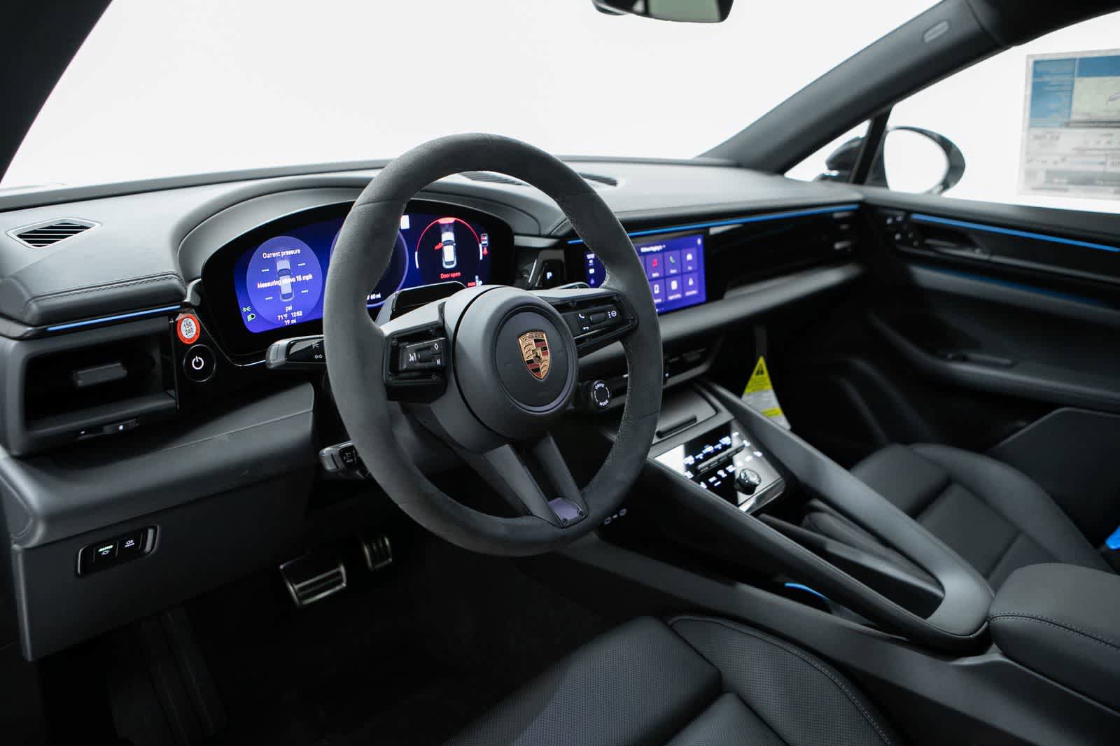 New 2026 Porsche Macan GTS Electric AWD/4WD image 4