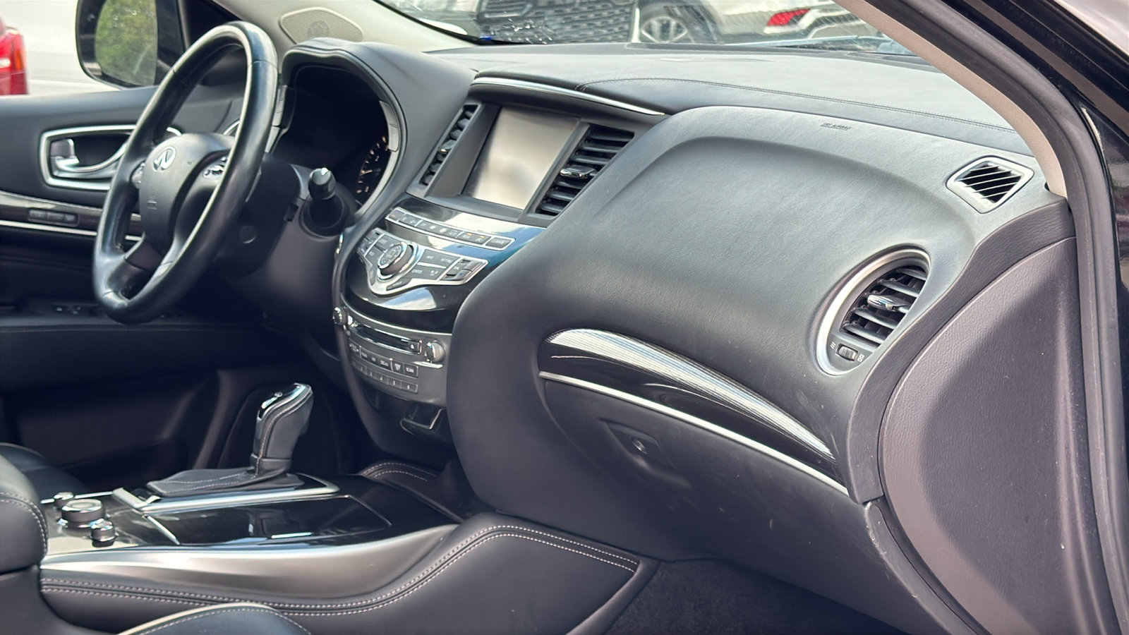 Used 2016 INFINITI QX60 AWD w/ Premium Plus Package image 30