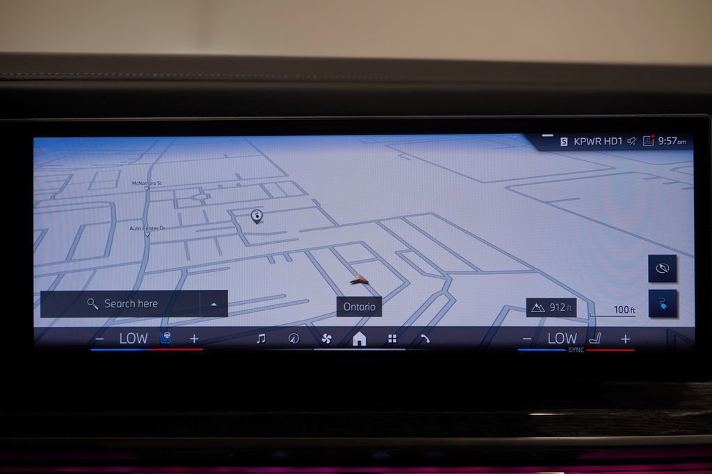 Used 2025 BMW i7 eDrive50 w/ M Sport Package image 12