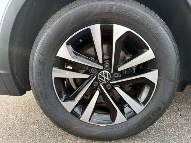 Used 2022 Volkswagen Tiguan S image 20