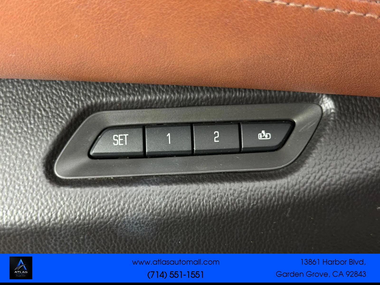 Used 2015 Cadillac Escalade Premium AWD/4WD image 29