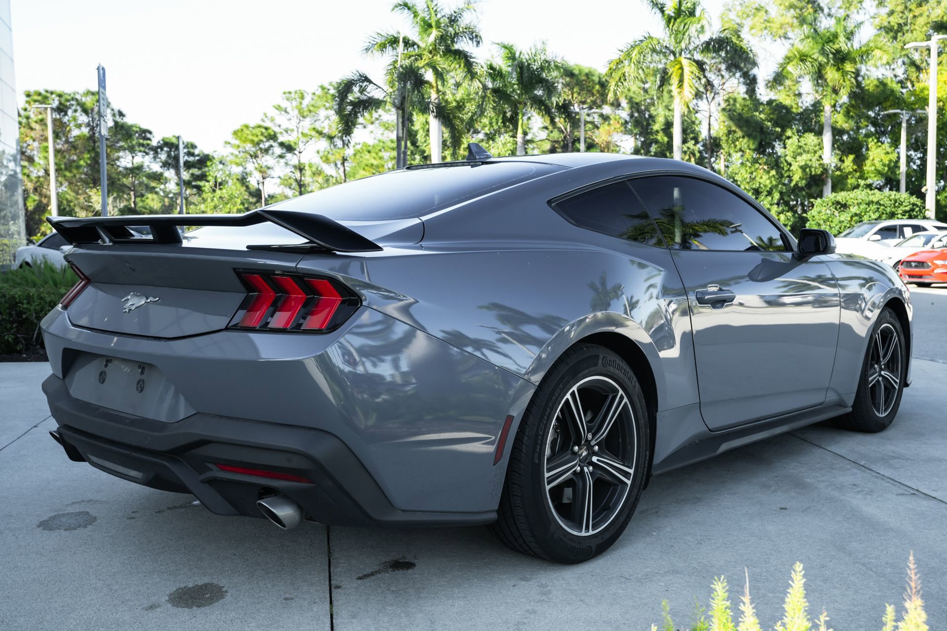 Used 2024 Ford Mustang EcoBoost image 8
