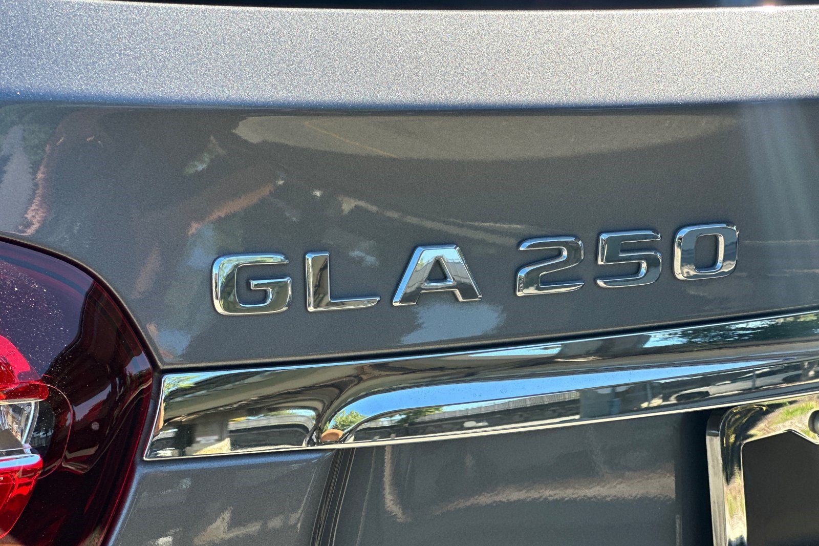 Certified 2020 Mercedes-Benz GLA 250 4MATIC image 28