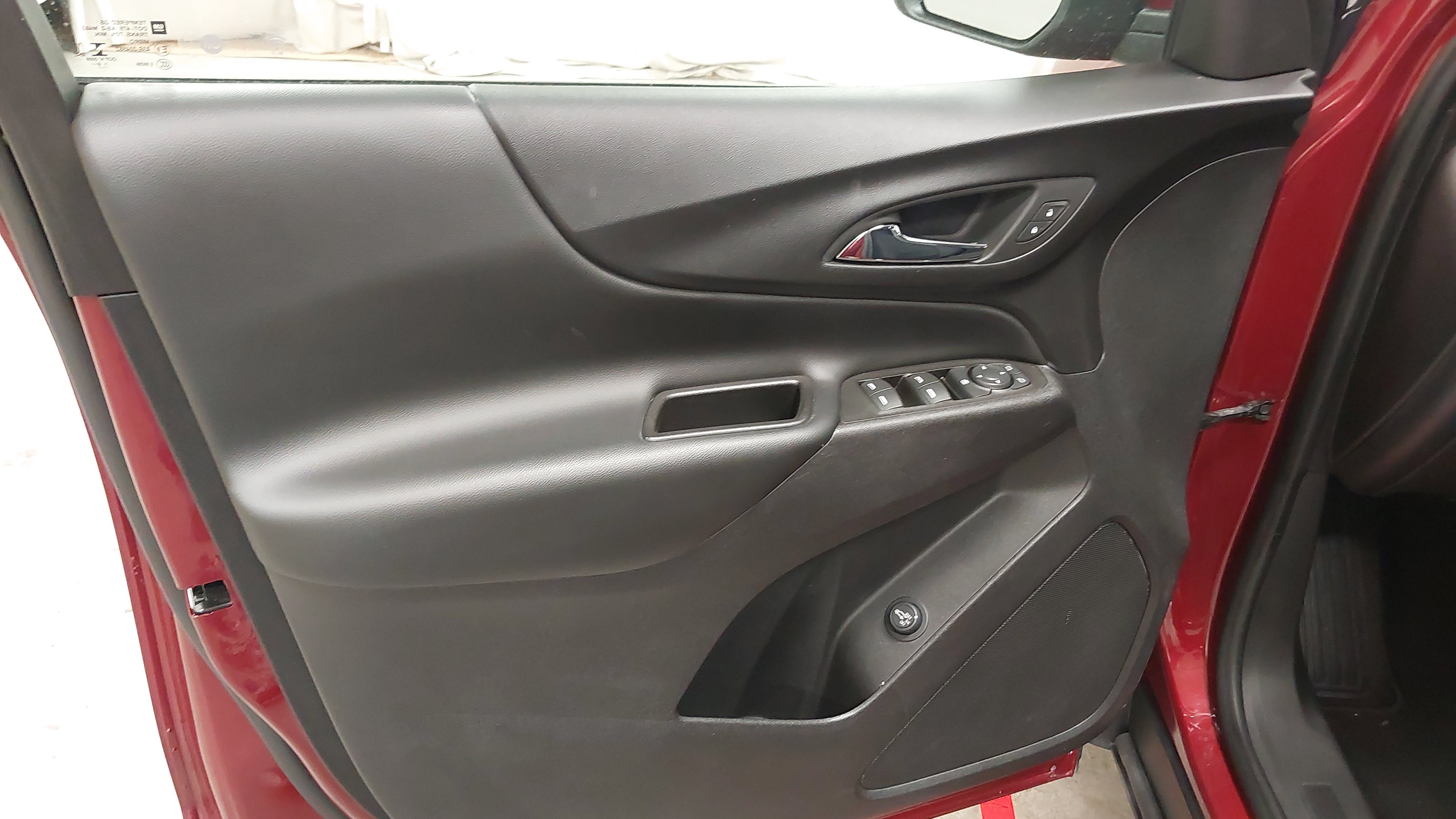 Certified 2020 Chevrolet Equinox LT FWD image 24